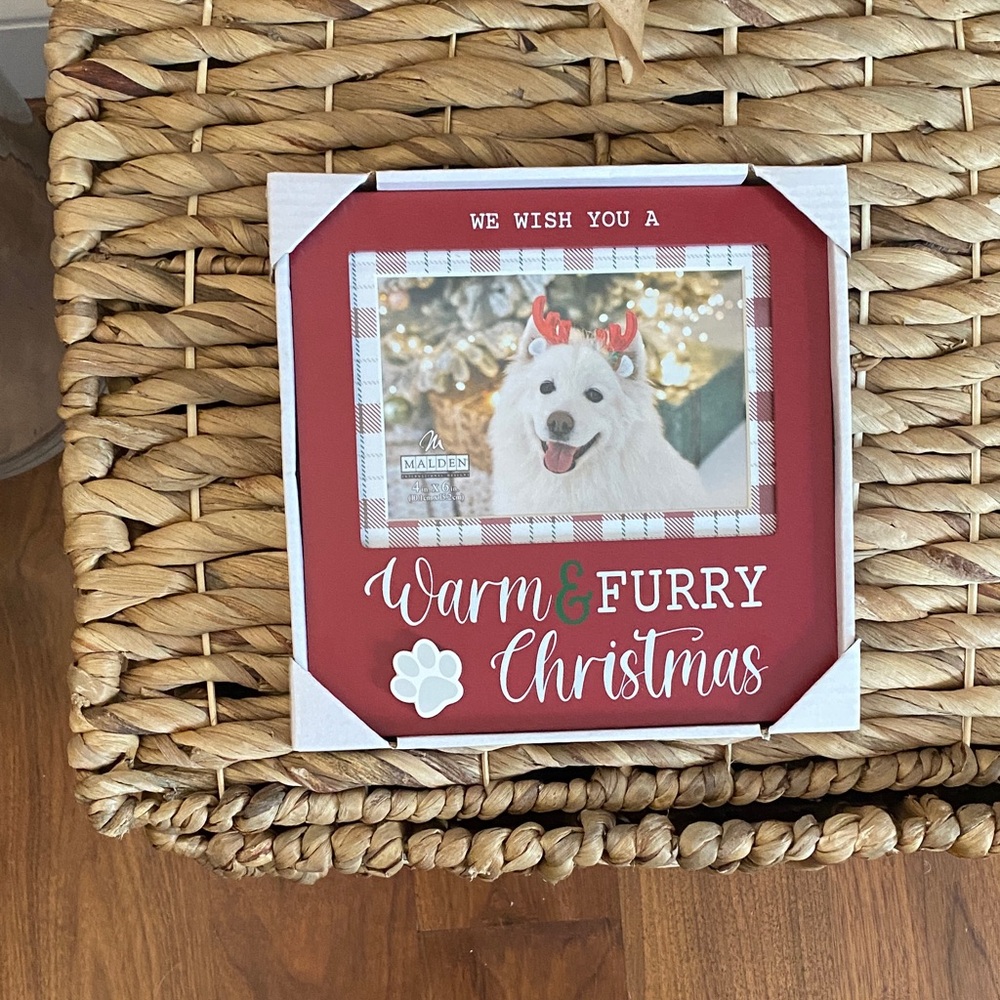 Malden Red and White Christmas Dog Frame